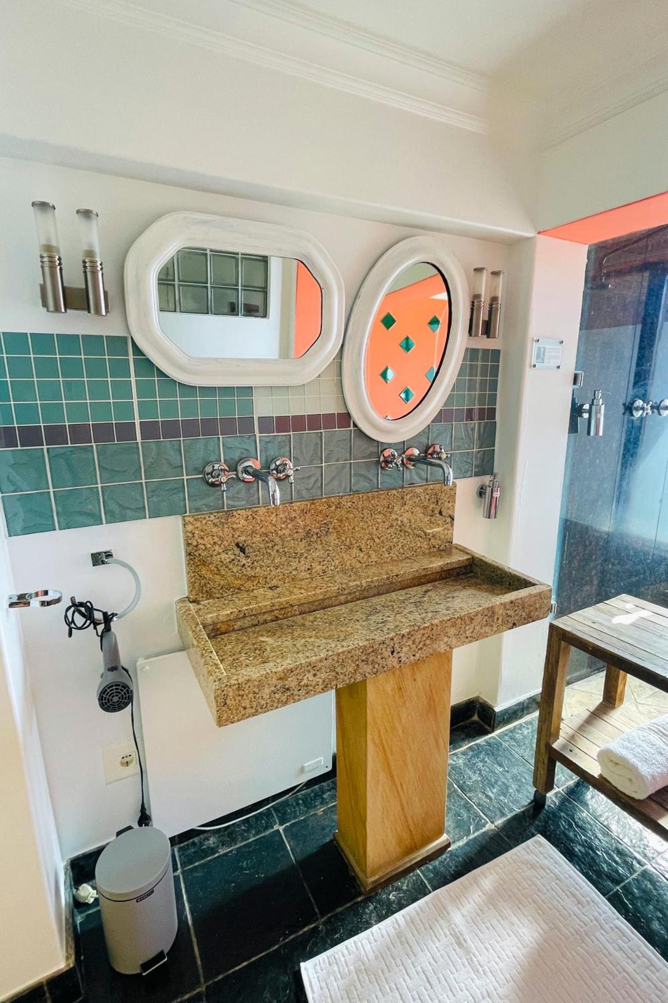 Ami Vine House Hotel Кейптаун Екстериор снимка